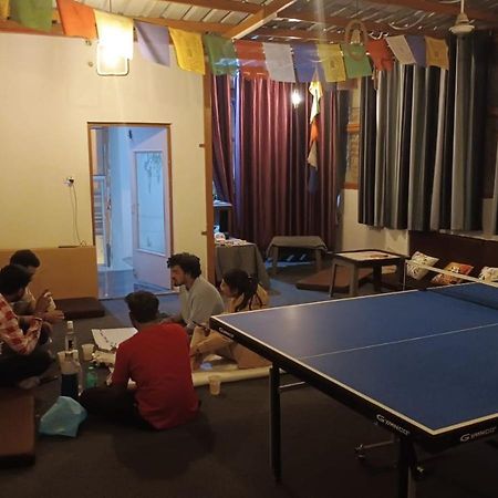 Olt Hostel Rishīkesh Zewnętrze zdjęcie