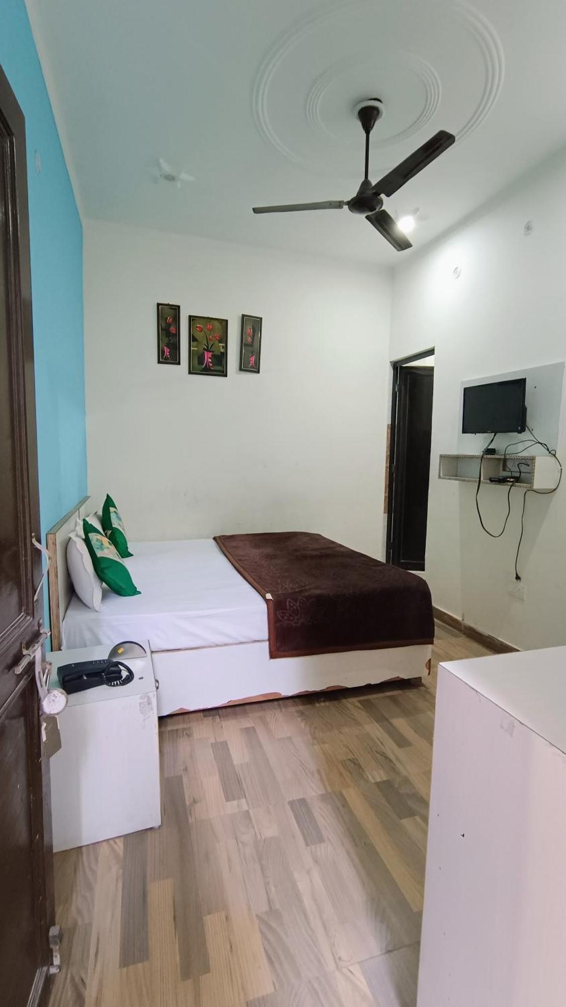 Olt Hostel Rishīkesh Zewnętrze zdjęcie
