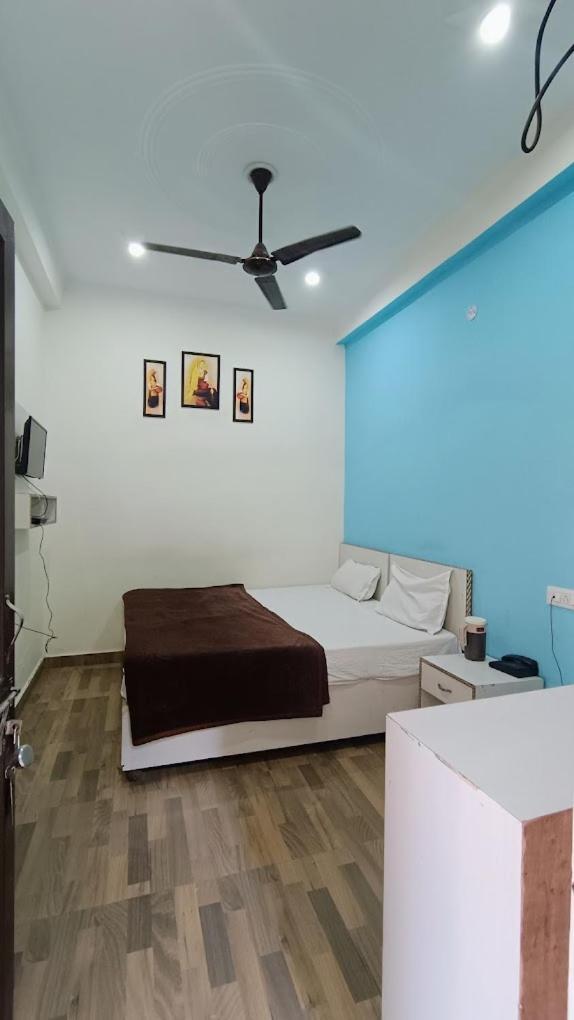 Olt Hostel Rishīkesh Zewnętrze zdjęcie