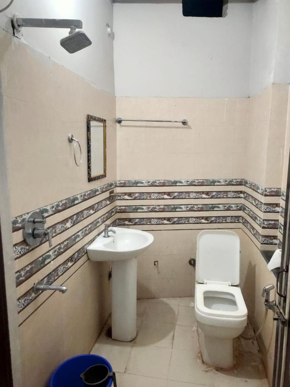 Olt Hostel Rishīkesh Zewnętrze zdjęcie
