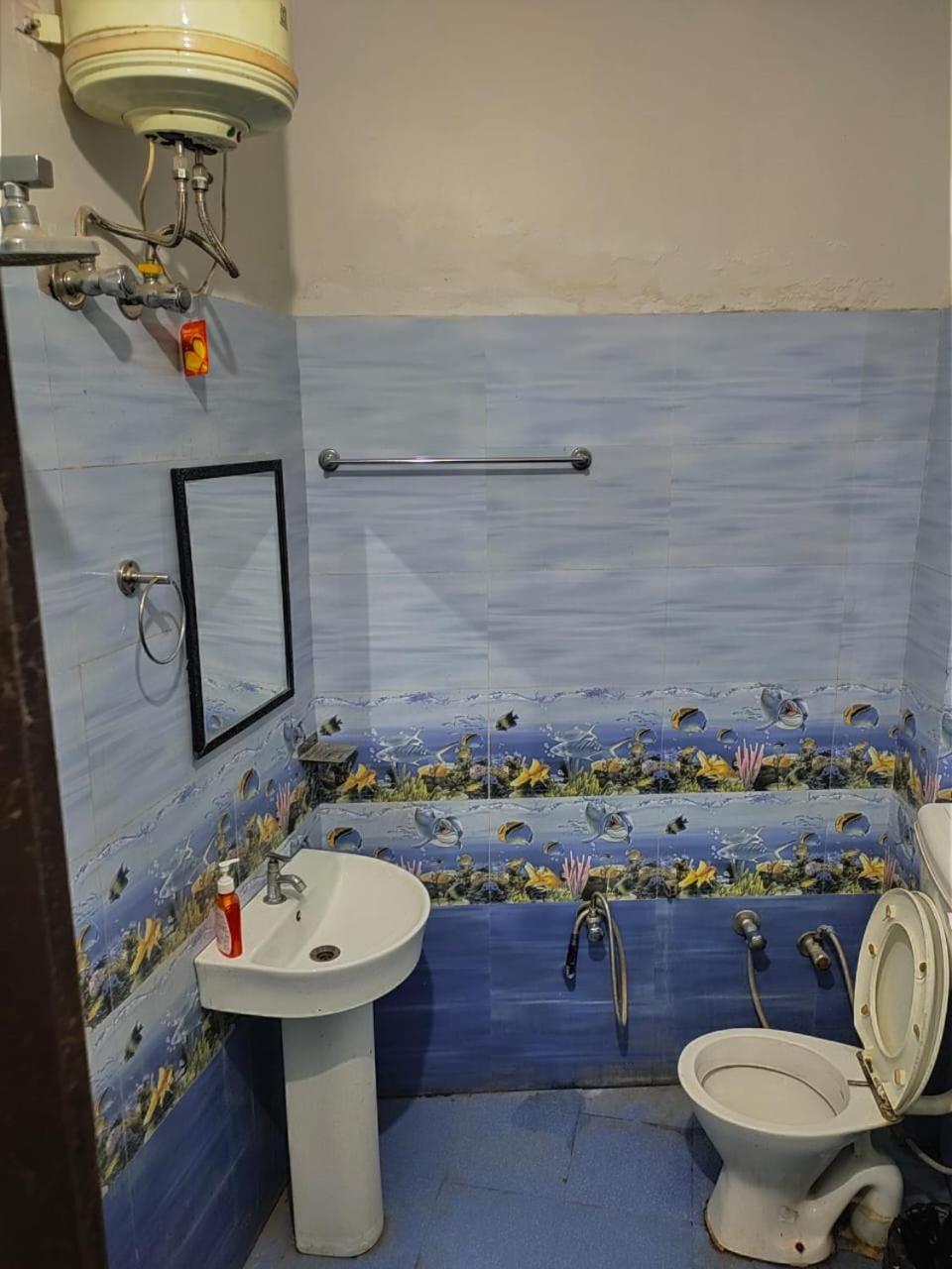 Olt Hostel Rishīkesh Zewnętrze zdjęcie